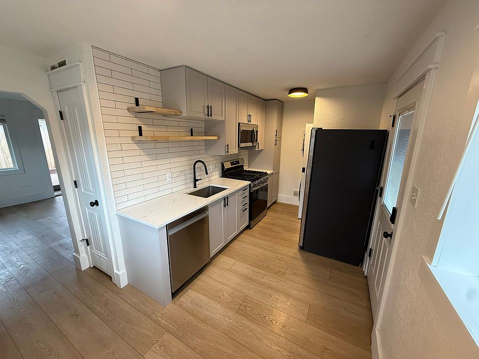 1st image of 2530 W 35th Ave #D