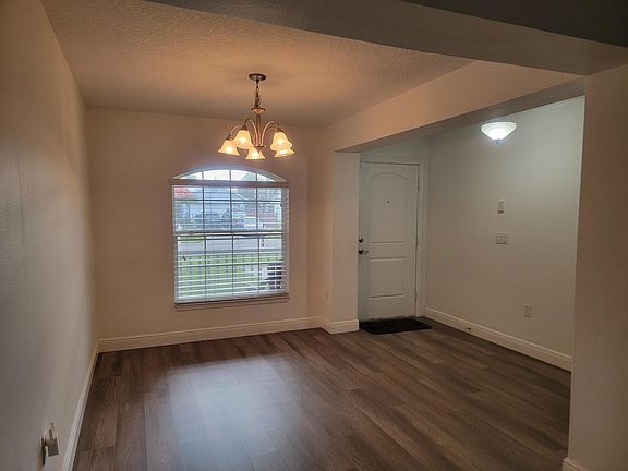 2nd image of 1185 SW Hutchins Street