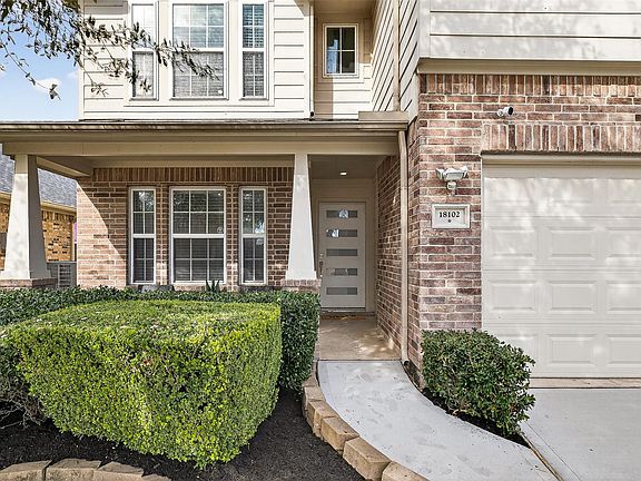 3rd image of 18102 Almond Place Ln