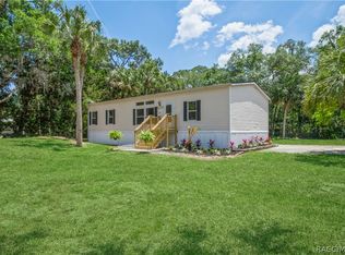 5750 SE 194th St, Inglis, FL 34449