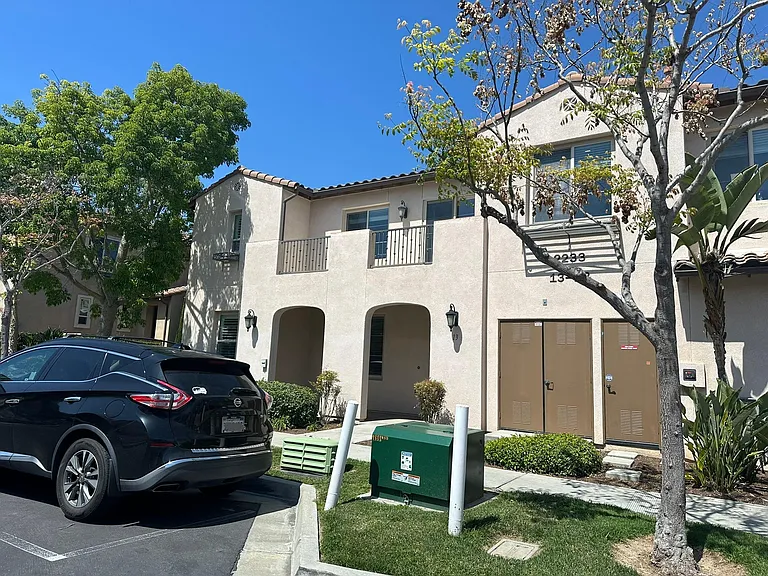 2233 Capistrano Way #13 — Photo 1