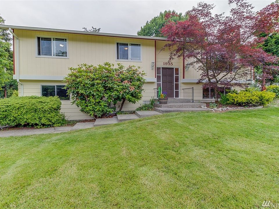 1st image of 1935 Miller Ave NE