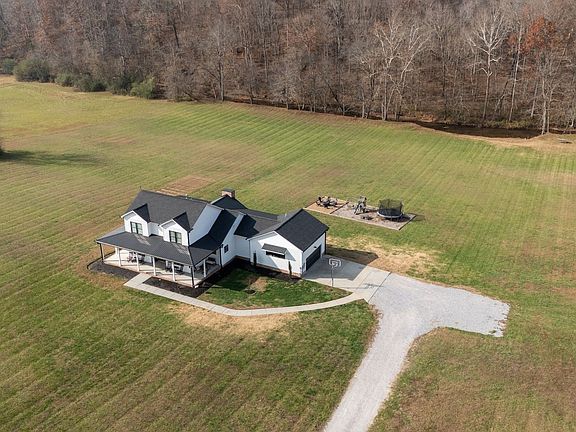 3rd image of 1227 Stayton Rd