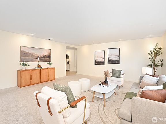 4th image of 1301 Spring Street #21I