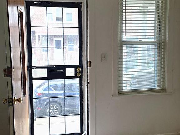 3rd image of 174 W Raymond St