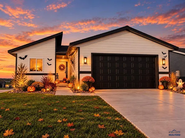 1156 Ballymore St, Rapid City, SD 57701