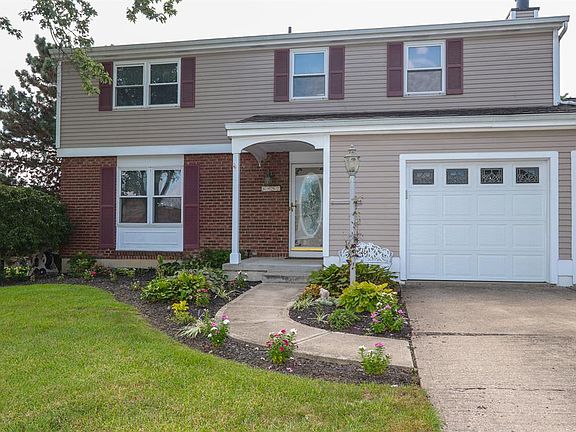2nd image of 6497 Middleshire Ct