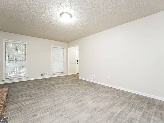 3rd image of 180 Wills Way