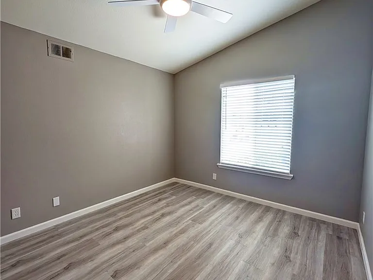 132 Limerick Ln — Photo 20