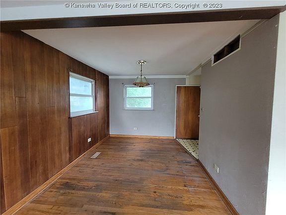 3rd image of 5512 Raven Dr