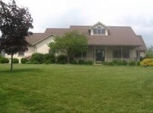 2207 Nices Hollow Rd, Jersey Shore, PA 17740