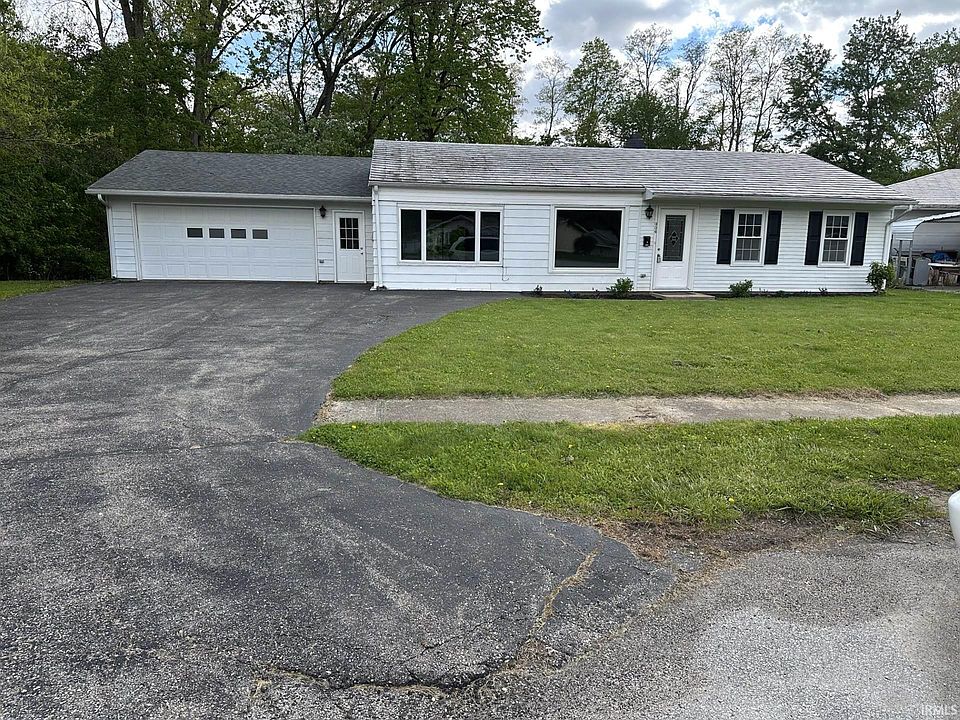 1st image of 906 Rosewood Dr