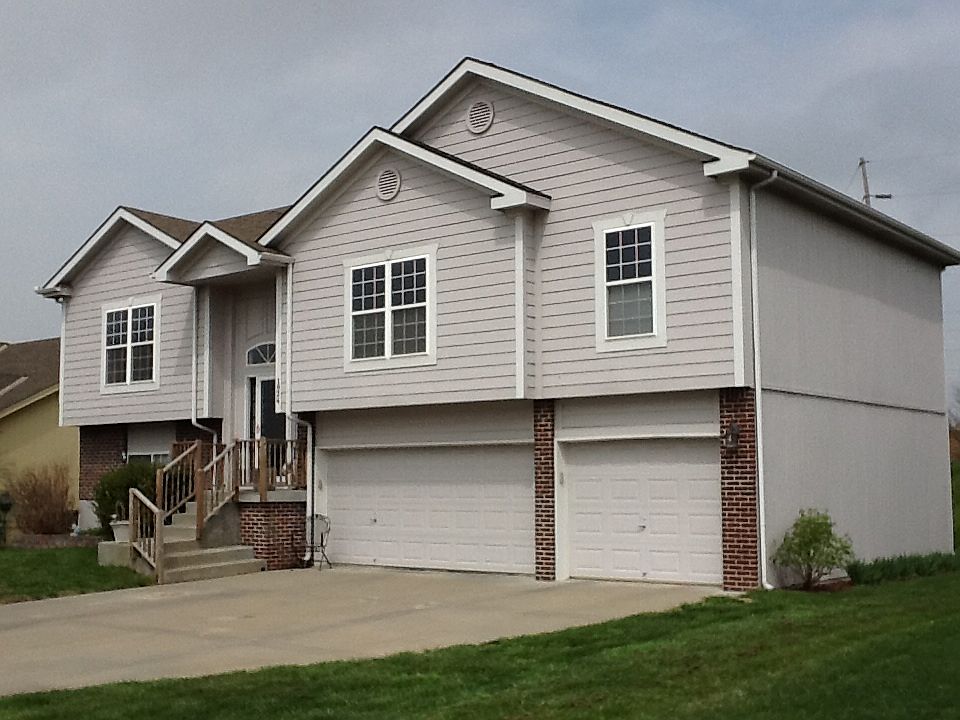 1st image of 1024 Sherman Dr