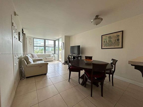 3rd image of 2899 Collins Ave APT 625