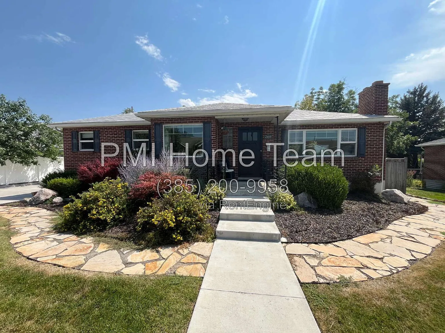 4 bed, 2.0 bath, 2200 sqft, $2,750 — Photo 2