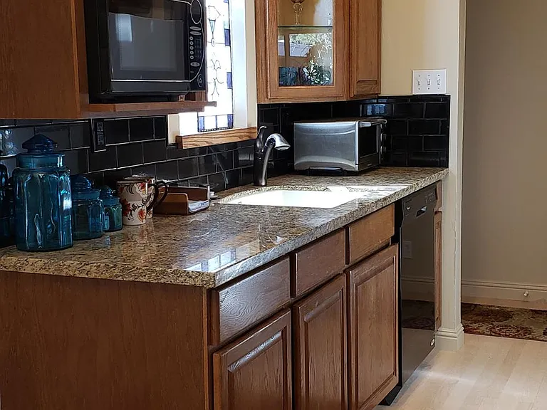 1470 Creekside Dr — Photo 5