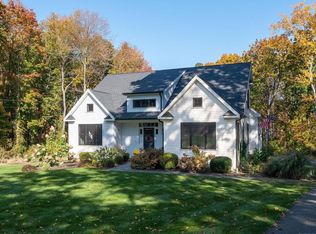 939 Little Meadow Rd, Guilford, CT 06437