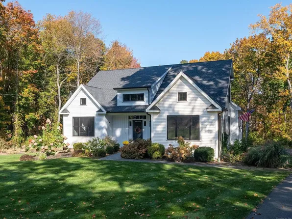 939 Little Meadow Road, Guilford, CT 06437