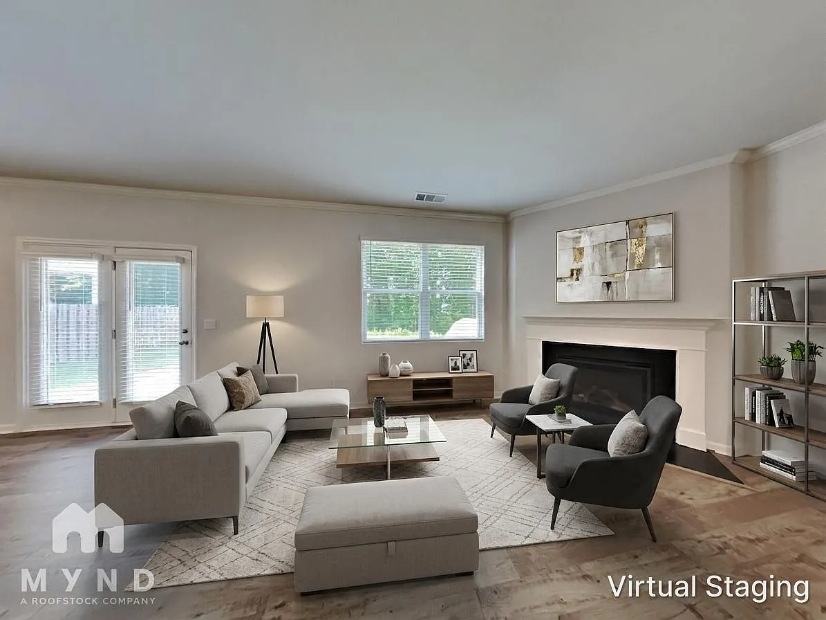 4 bed, 2.5 bath, 2340 sqft, $2,225 — Photo 2