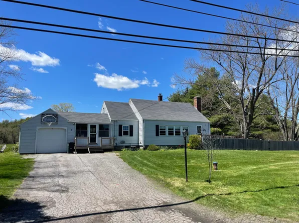 11 Washburn Drive, Gorham, ME 04038