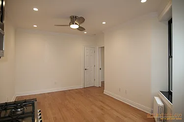 Rented by aptsandlofts.com