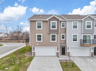 2701 NW Kate Shelley Ln, Ankeny, IA 50023