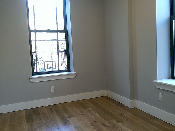 3rd image of 683 Halsey St #404R
