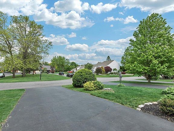4th image of 6 Quincy Road