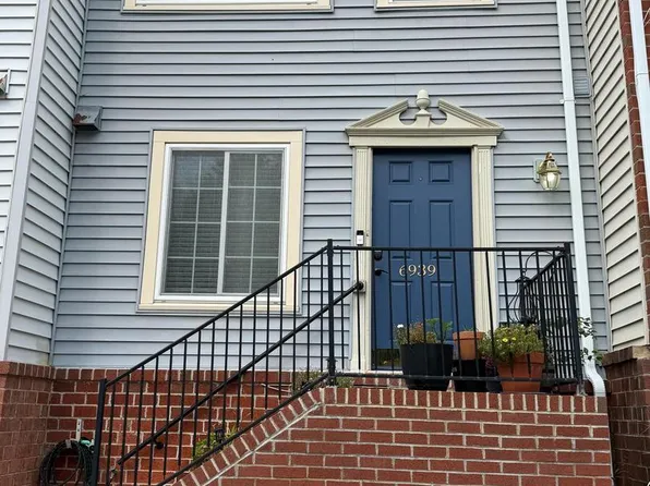 6939 Rockfield Rd, Windsor Mill, MD 21244