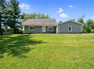 12330 E Shiloh Dr, Chesterland, OH 44026