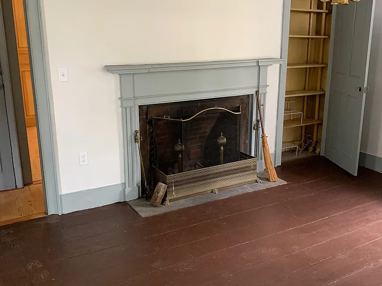 26 Dearborn St — Photo 5