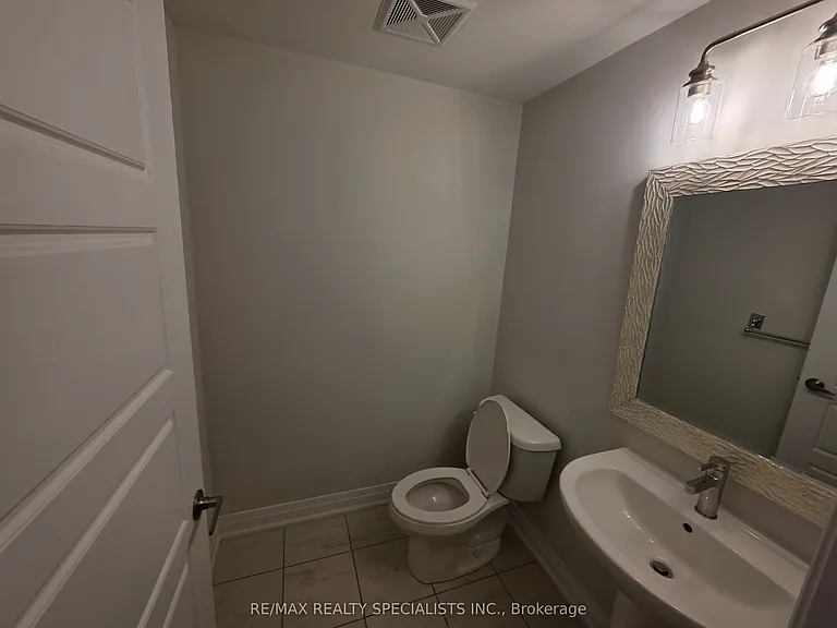1206 Main St E #106 — Photo 37