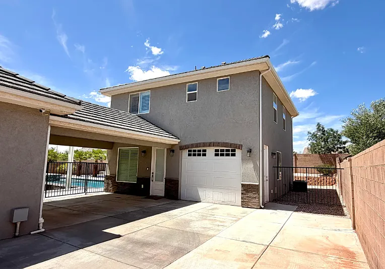 S Poplar Ln — Photo 9