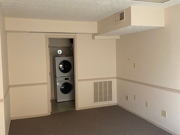 5th image of 109 W Water St #1