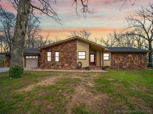 355 Dove Rd, Locust Grove, OK 74352