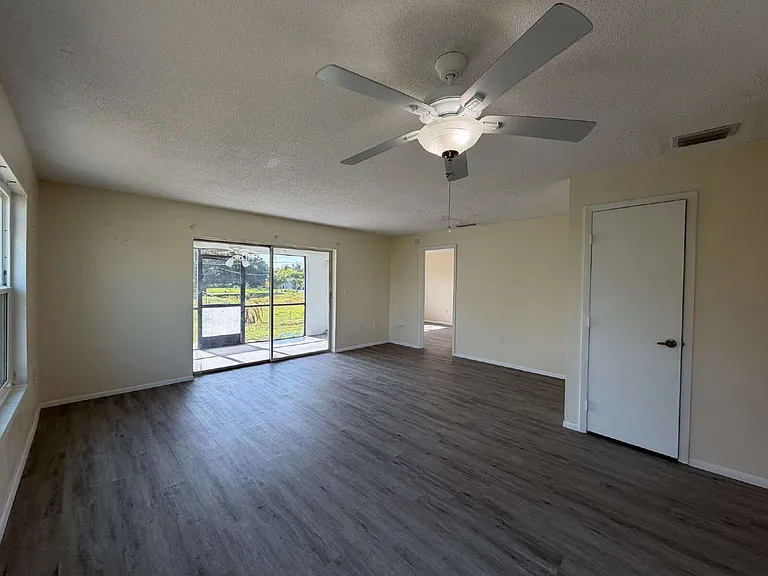 2619 Magdalina Dr #1A — Photo 10
