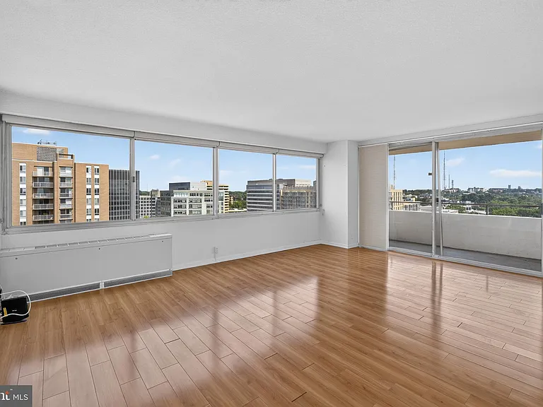 4515 Willard Ave #2203S — Photo 8