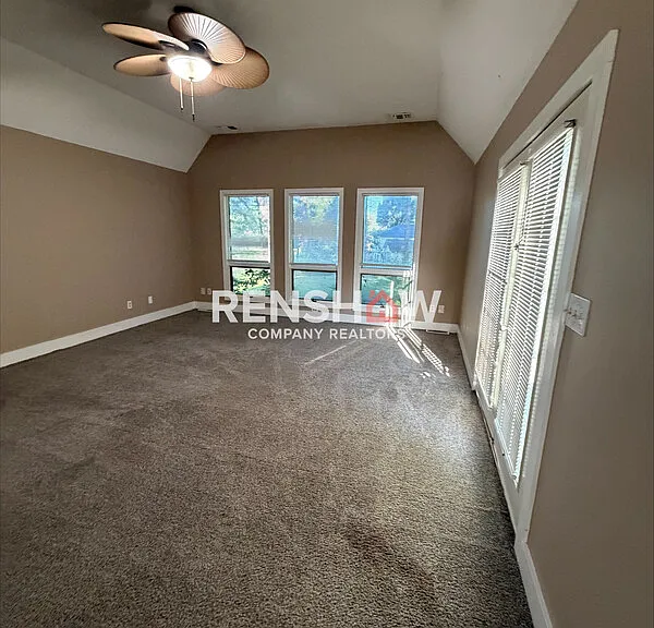 35 Maywood Dr — Photo 19