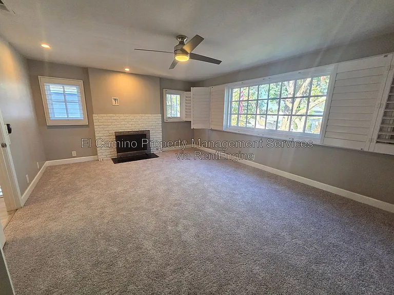 1728 Lake St — Photo 34