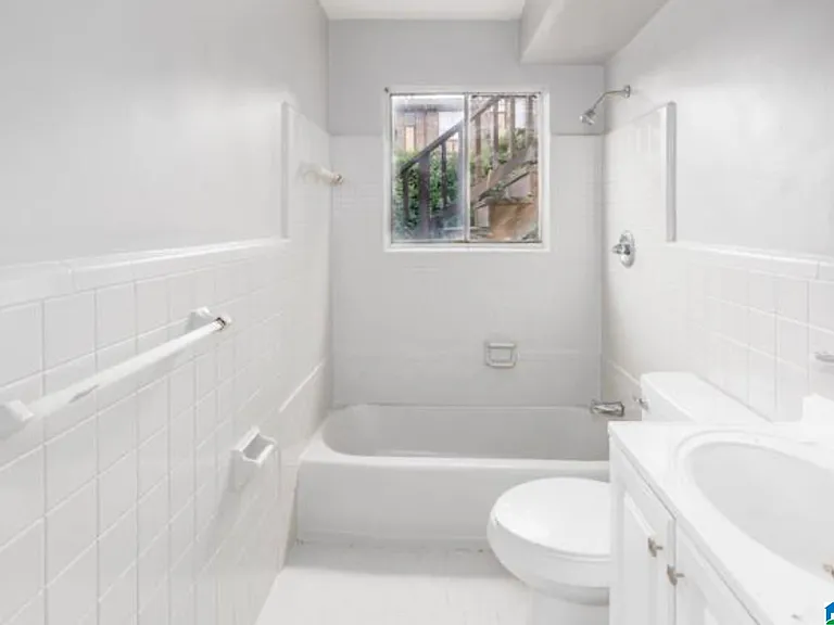 7728 Rugby Ave — Photo 6
