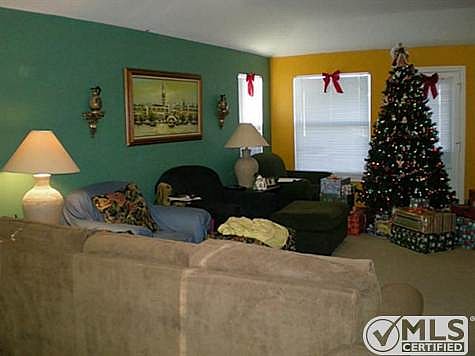 2nd image of 6932 Willow Crest Dr
