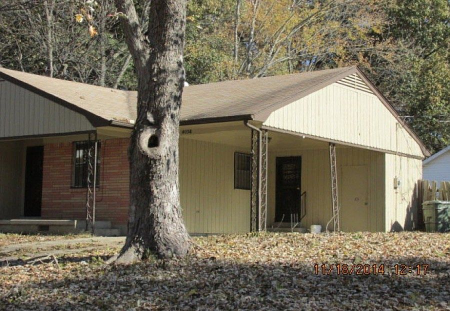 2nd image of 4058 Ridgedale St