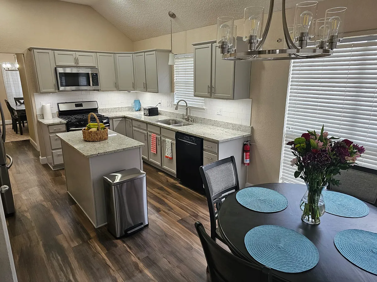 Building Photo - 2601 Little Elm Trl