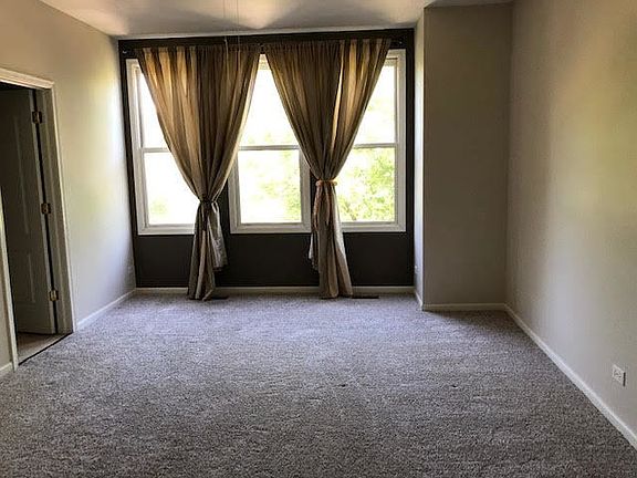 2nd image of 129 N Rose St #129
