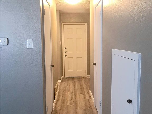 5th image of 3225 Cortez Dr APT A