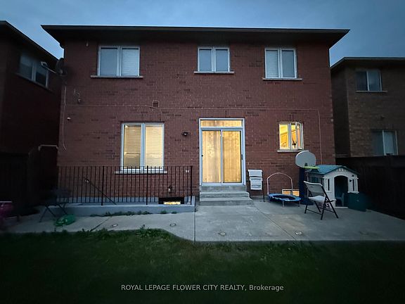 4th image of 41 Cape Dorset Cres