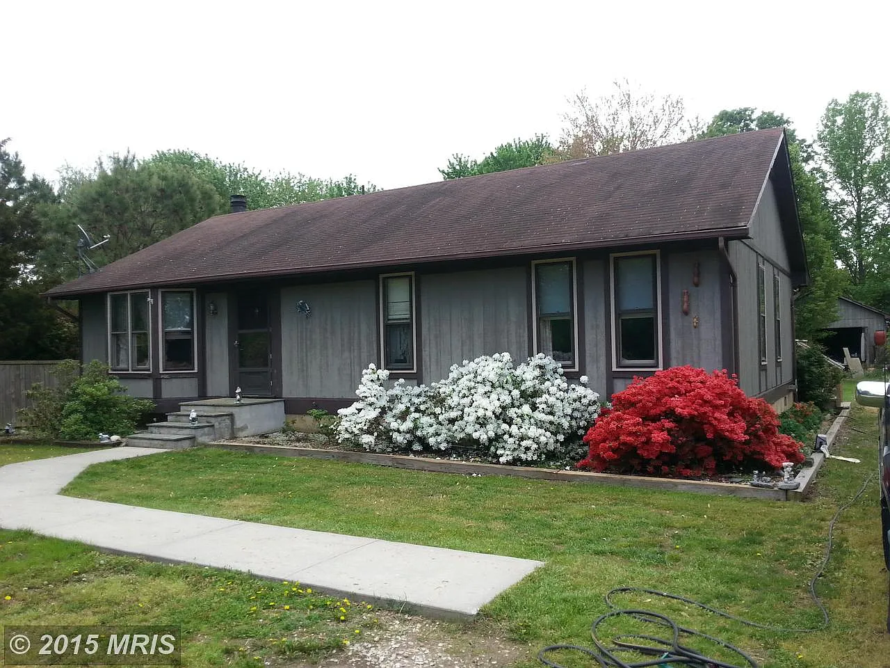 923 Monroe Manor Rd photo 1
