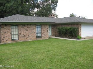 87131 Golf Club Dr, Diamondhead, MS 39525