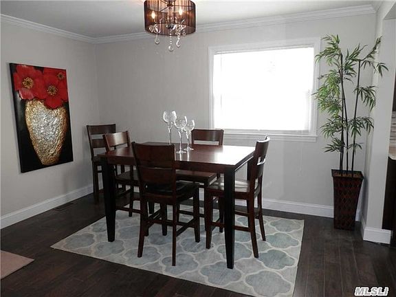 4th image of 45 Baisley Ave