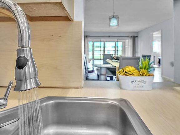 5th image of 5980 NW 64th Ave APT 311